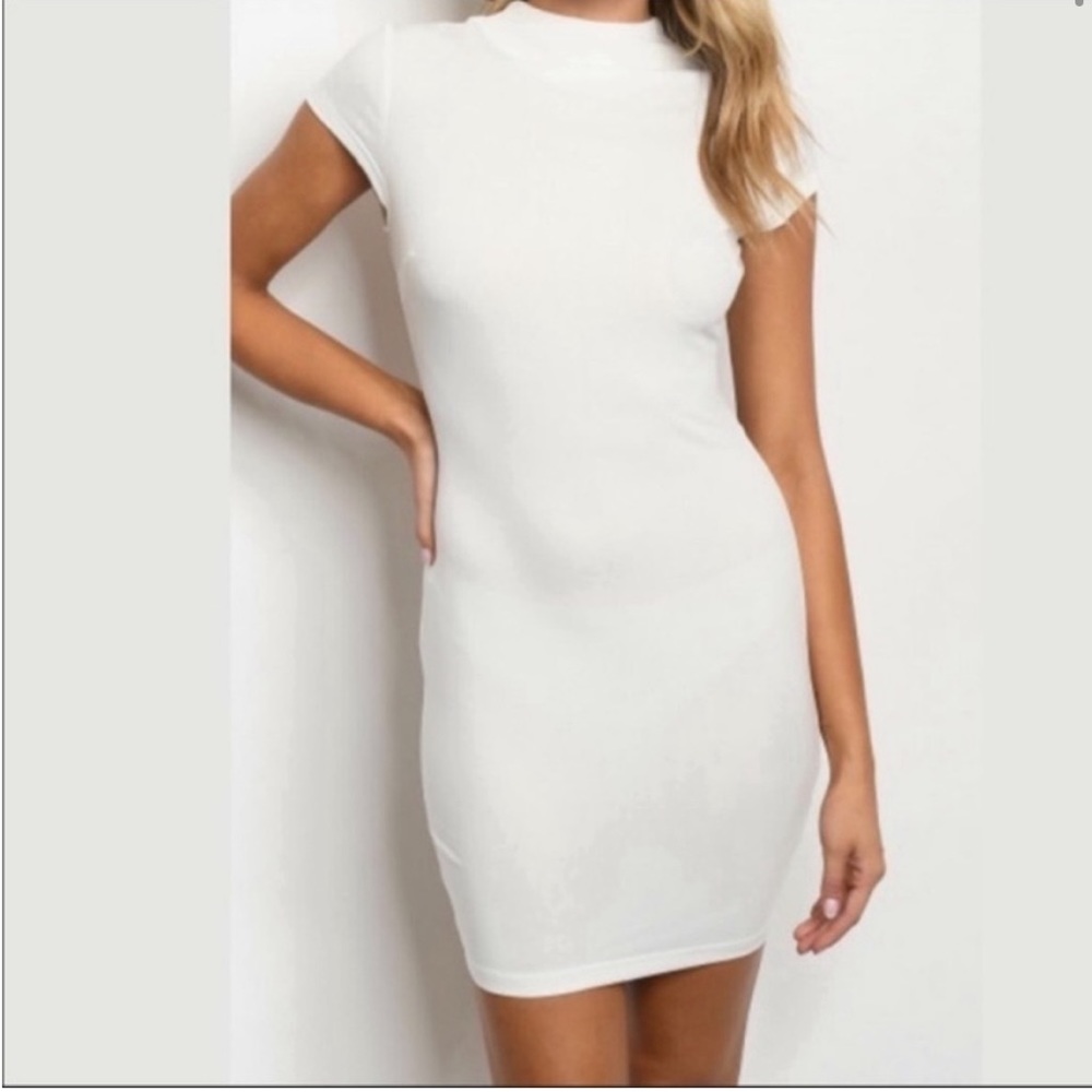 White Short Sleeve Bodycon Dress